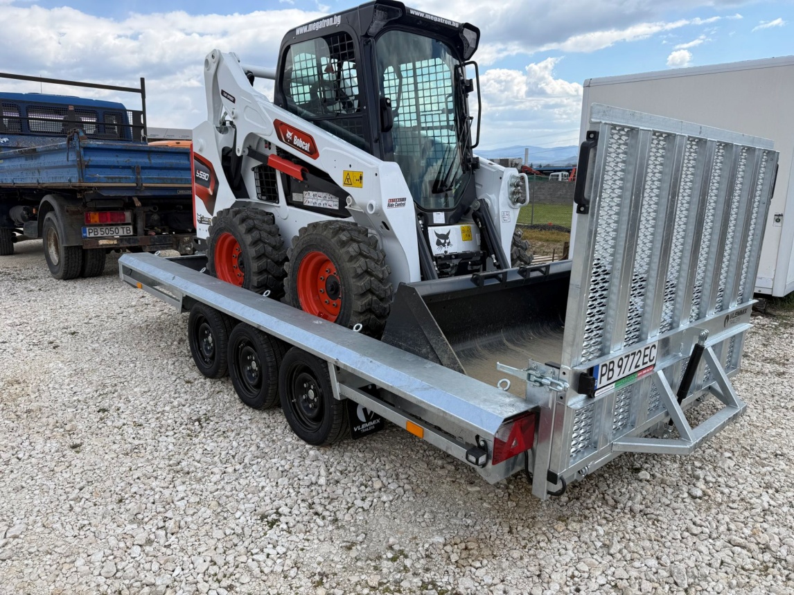 Мини челен товарач Bobcat – 2025